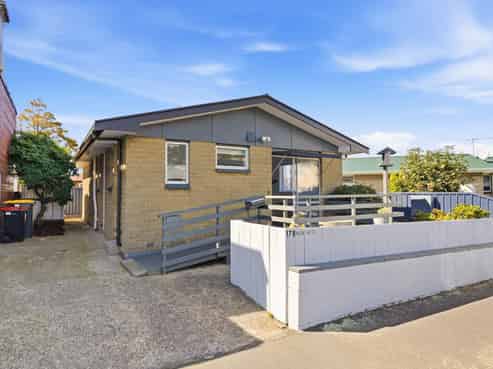 17B Ruskin Terrace, Caversham