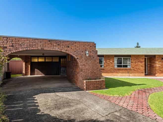 15 Windsor Avenue, Kamo