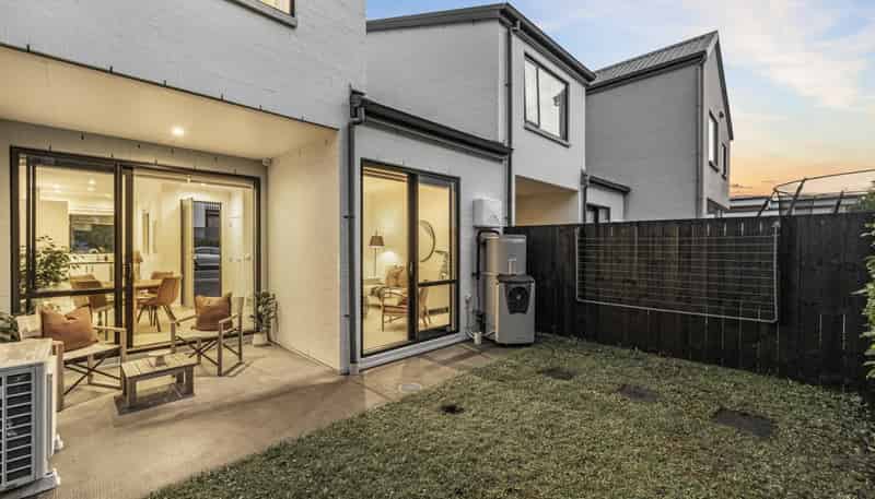 16 Frank Gill Road, Hobsonville