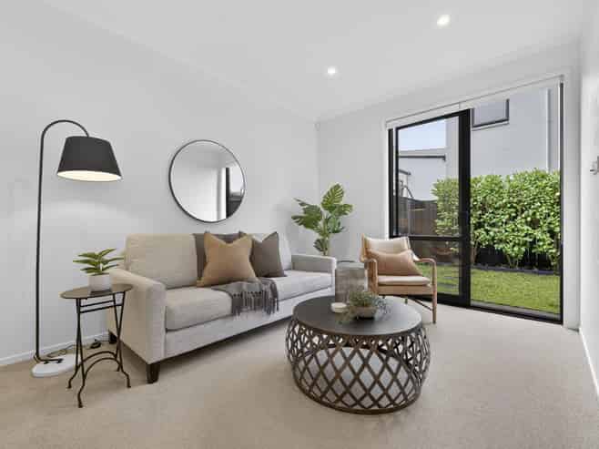 16 Frank Gill Road, Hobsonville