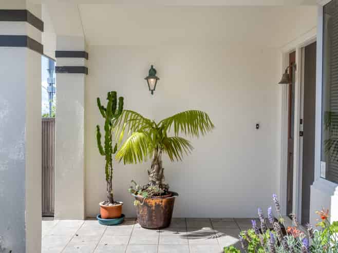 1 Page Point, Mellons Bay