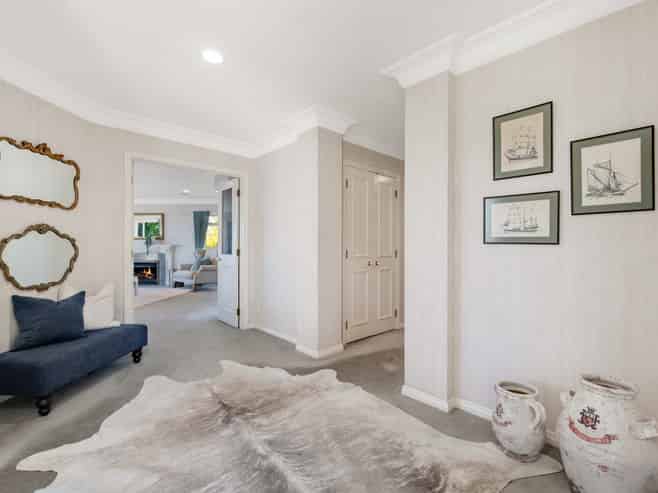 1 Page Point, Mellons Bay