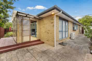 5 Courtvale Place, Flat Bush