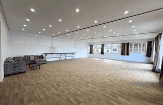 228m² Multi-Use Space - Move-In Today! 