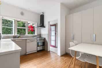 48 Astley Avenue, New Lynn