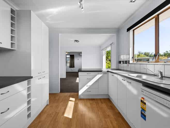 41 Wynyard Crescent, Tamatea