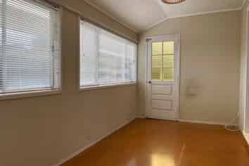 6 Raines Avenue, Forrest Hill