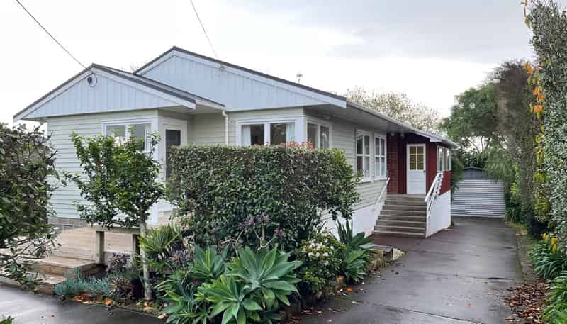 6 Raines Avenue, Forrest Hill