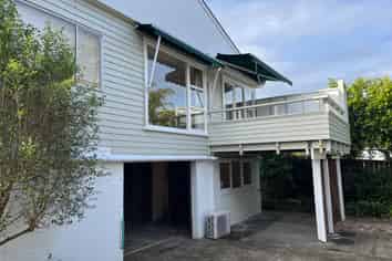 6 Raines Avenue, Forrest Hill