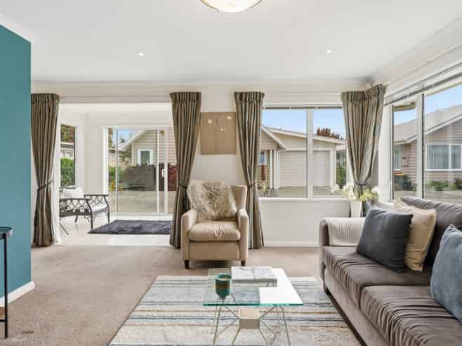 8B Reid Avenue, Mosgiel