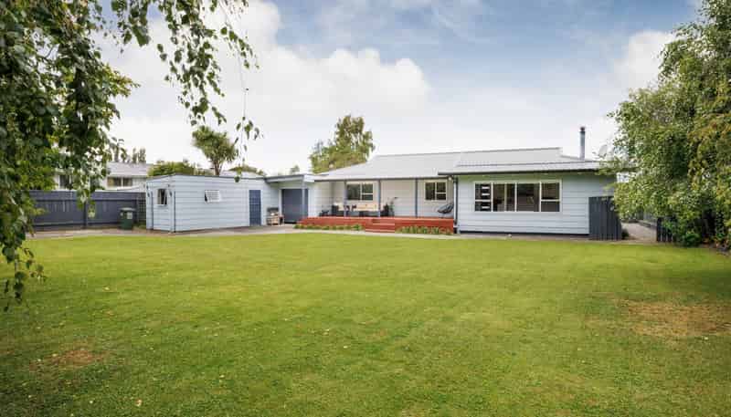 27 Ferndale Place, Feilding