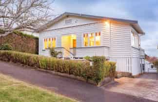  Rewa Road, Three Kings