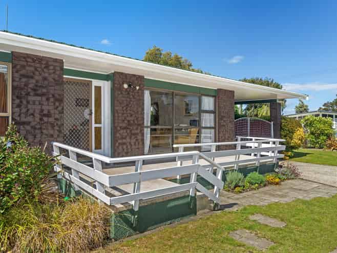 319 Stout Street, Riverdale