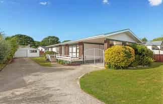 319 Stout Street, Riverdale