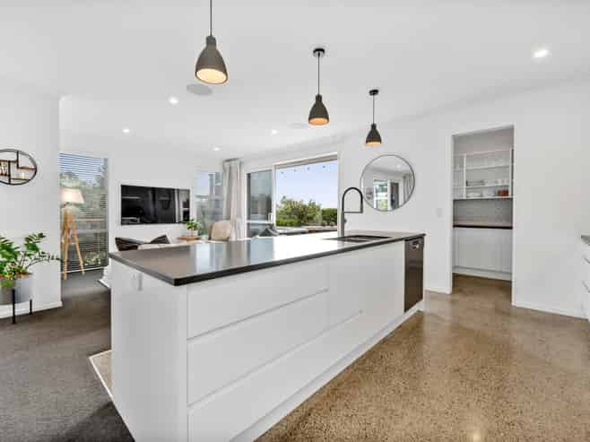 23  Karo Road, Beachlands