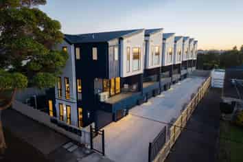 7/182 Tripoli Road, Point England