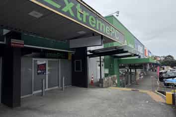 Retail / Cafe Opportunity -  St Lukes Mega centre