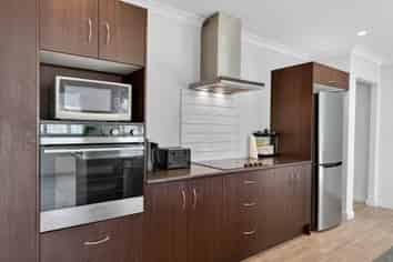 8C  Halyard Way, Mangawhai