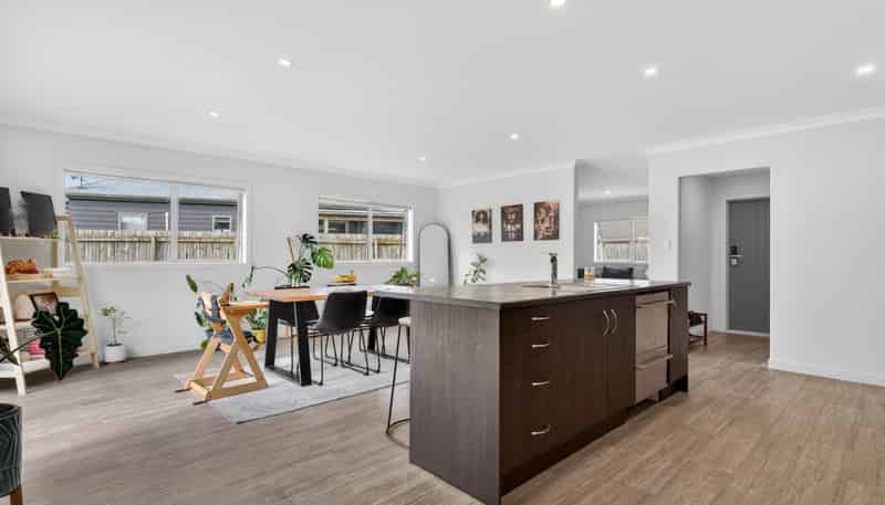 8C  Halyard Way, Mangawhai