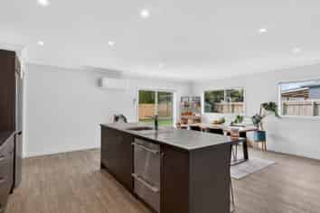 8C  Halyard Way, Mangawhai