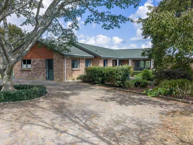 3331 Cambridge Road, Cambridge