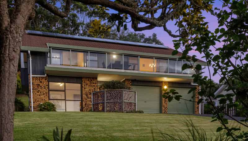 80 Marellen Drive, Red Beach