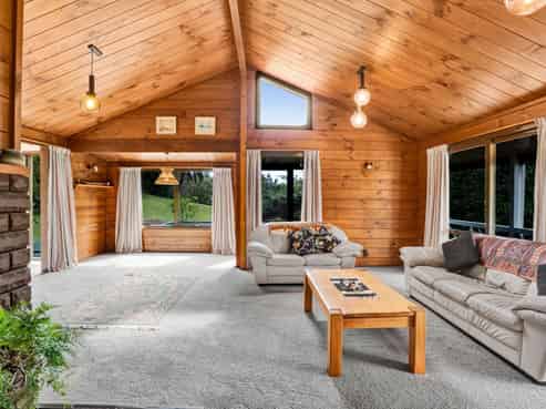 65 Veale Road, New Plymouth