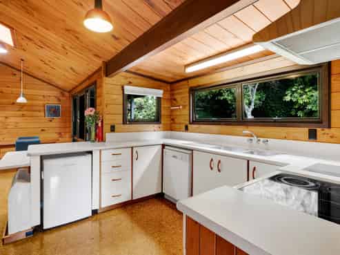 65 Veale Road, New Plymouth
