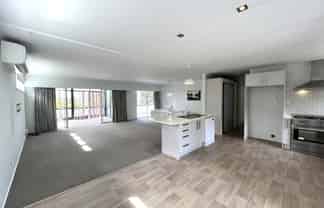  Manhattan Heights, Glendene