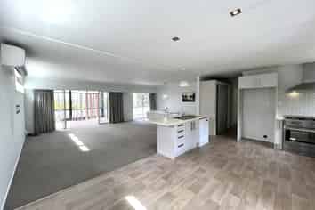  Manhattan Heights, Glendene