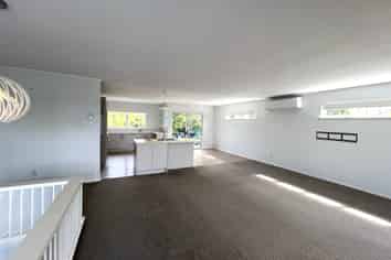  Manhattan Heights, Glendene