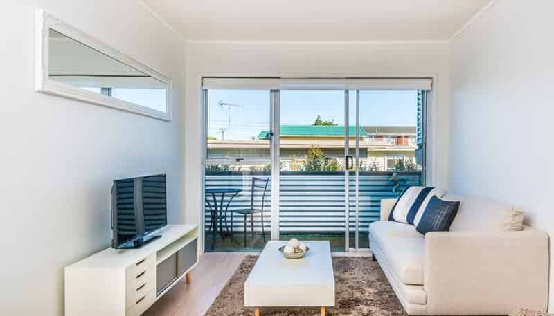 9/11 Kingsway Avenue, Sandringham