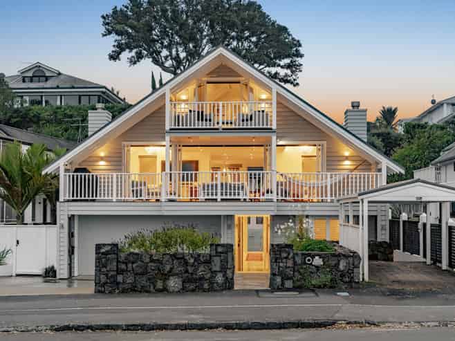 20 King Edward Parade, Devonport