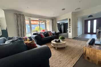 5 Artists Avenue, Beachlands