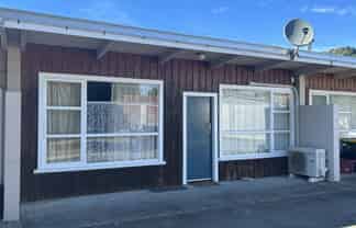 2/205 Waikawa Road, Picton