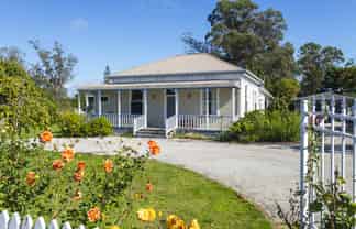 12 Pine Street, Mangapapa