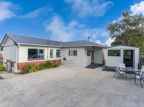 8 Ayr Street, Balclutha