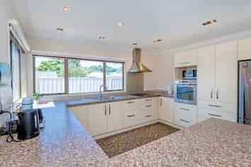 13A Beach Street, Whakatane