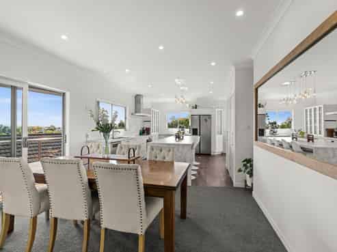 37 Tauroa Road, Havelock North