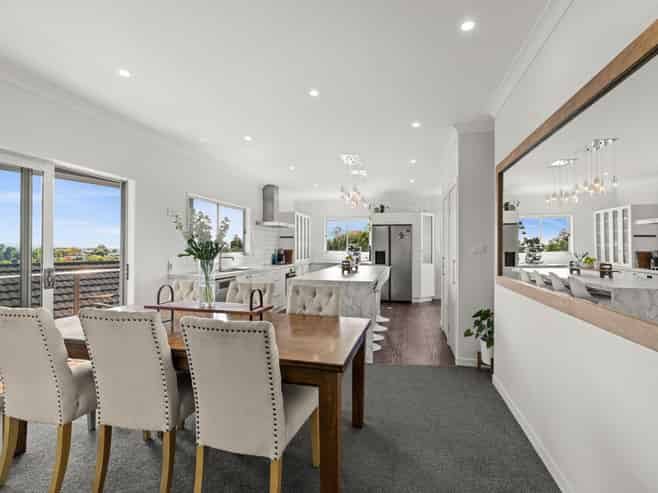 37 Tauroa Road, Havelock North