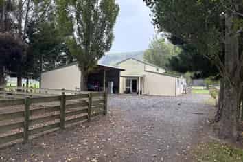 Barn/1179 Hinakura Road , Martinborough