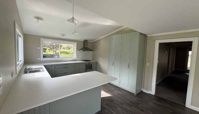 Barn/1179 Hinakura Road , Martinborough