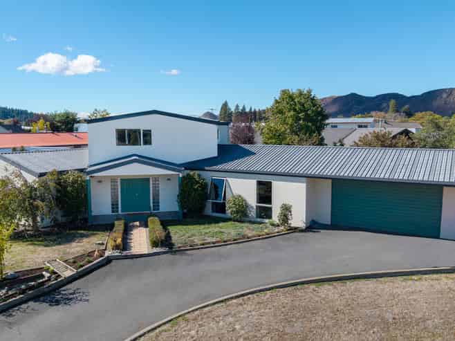 35 Orchard Drive, Alexandra