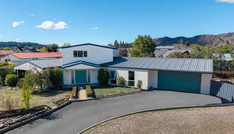 35 Orchard Drive, Alexandra