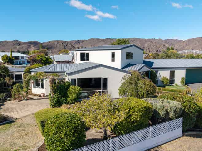 35 Orchard Drive, Alexandra