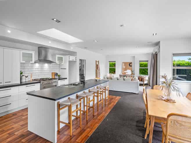 5 Millpark Place, Northwood