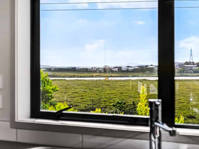 213/172 McLeod Road, Te Atatu South