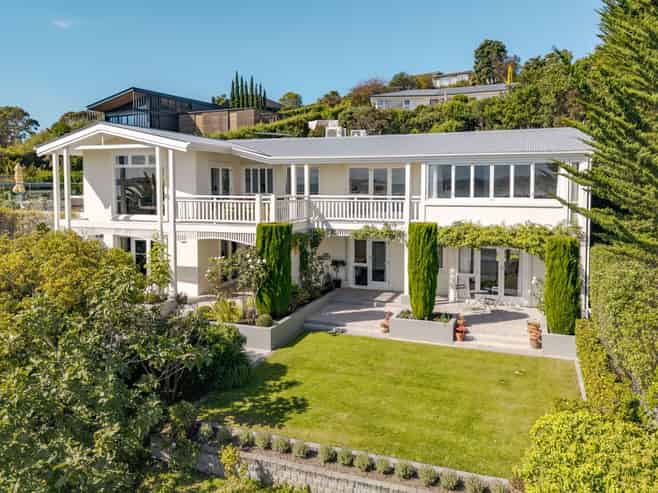 23 and 23A Balmoral Lane, Redcliffs