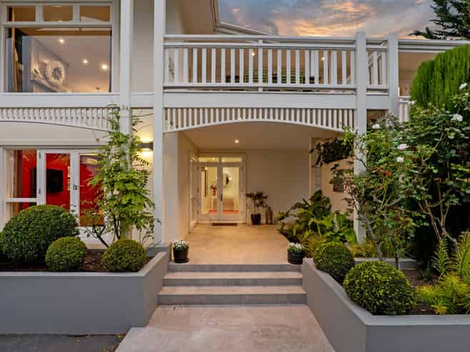 23 and 23A Balmoral Lane, Redcliffs