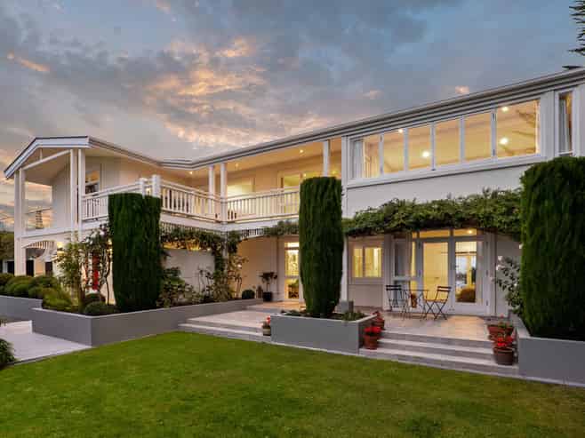 23 and 23A Balmoral Lane, Redcliffs